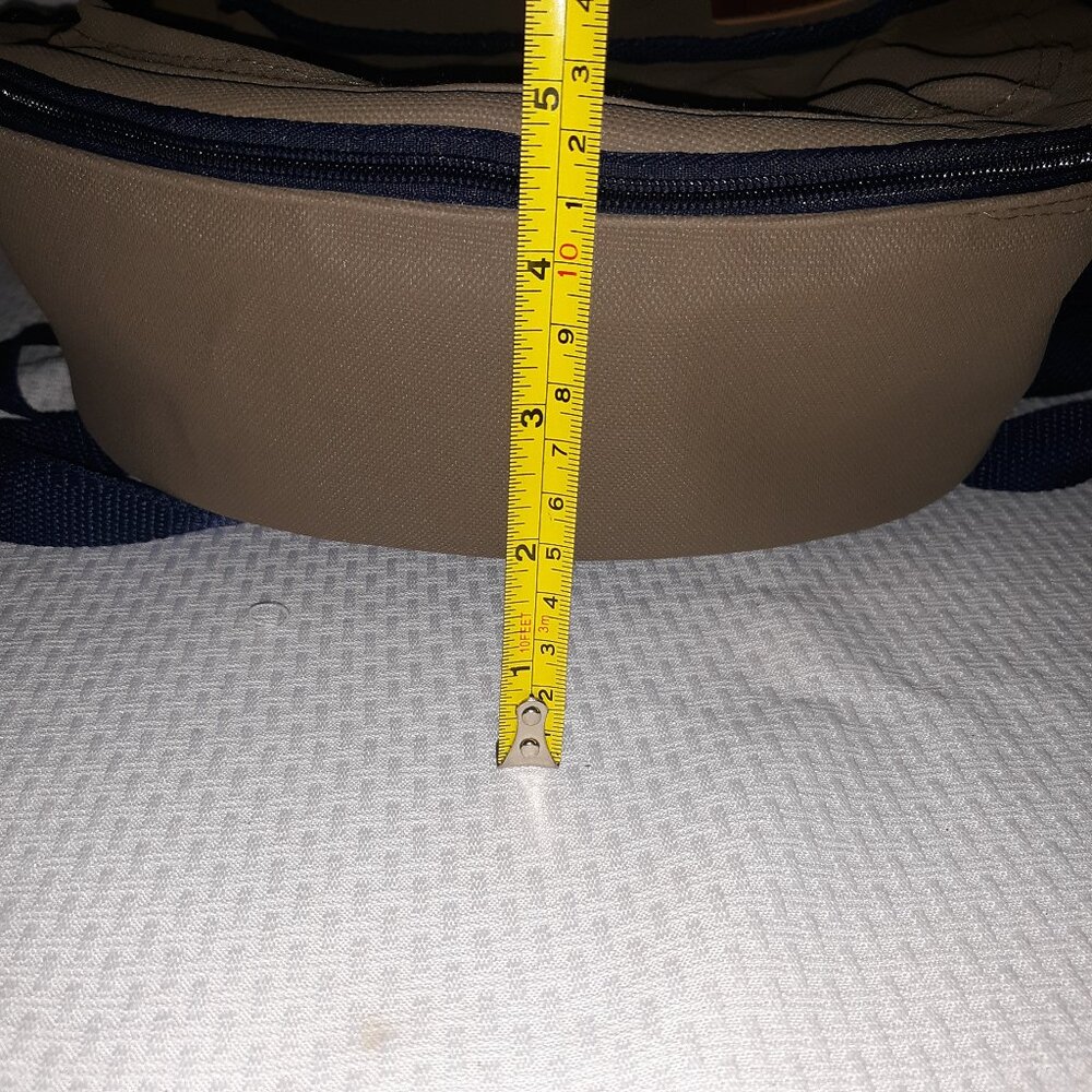 Pyrex Microcore Portable To Go Carrying Case - Picture 13 of 13